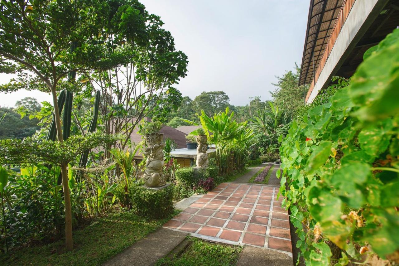 Munduk Giriwood Hotel & Villa מראה חיצוני תמונה